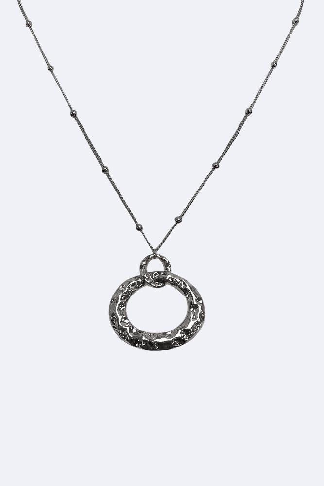 Interlocking Circles Pendant Chain Necklace