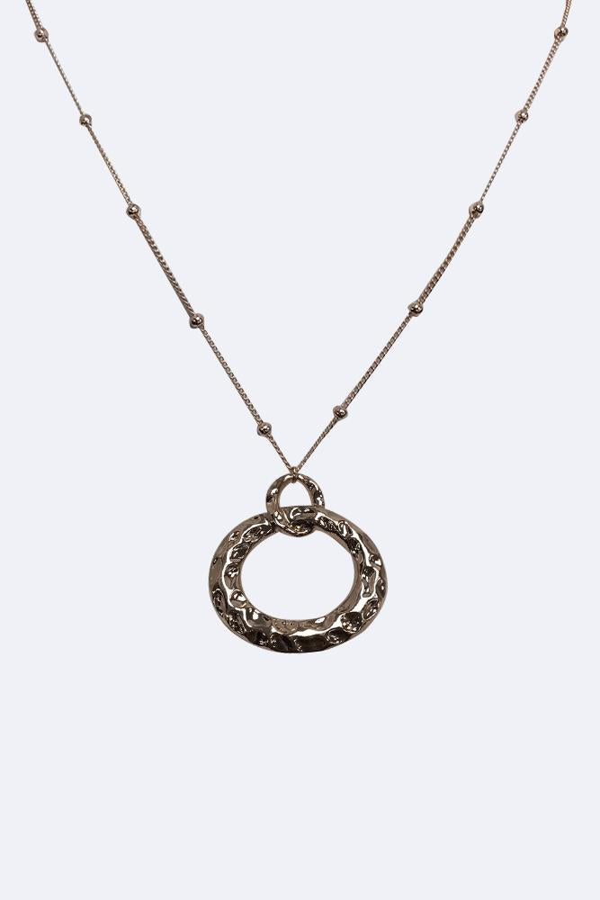 Interlocking Circles Pendant Chain Necklace