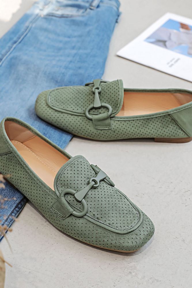 Polka Dot Pattern Buckle Loafers