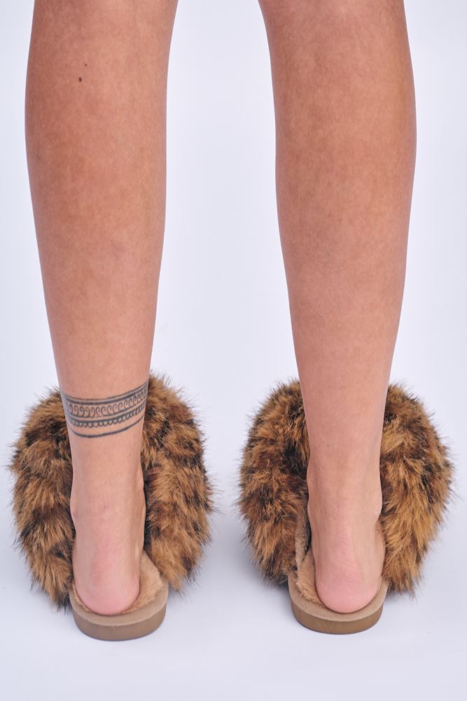 Leopard Print Faux Fur Slipper