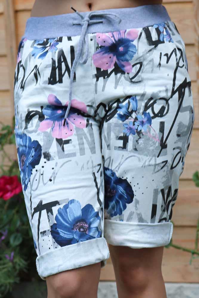 Italian Writting Floral Print Drawstring 3/4 Trouser