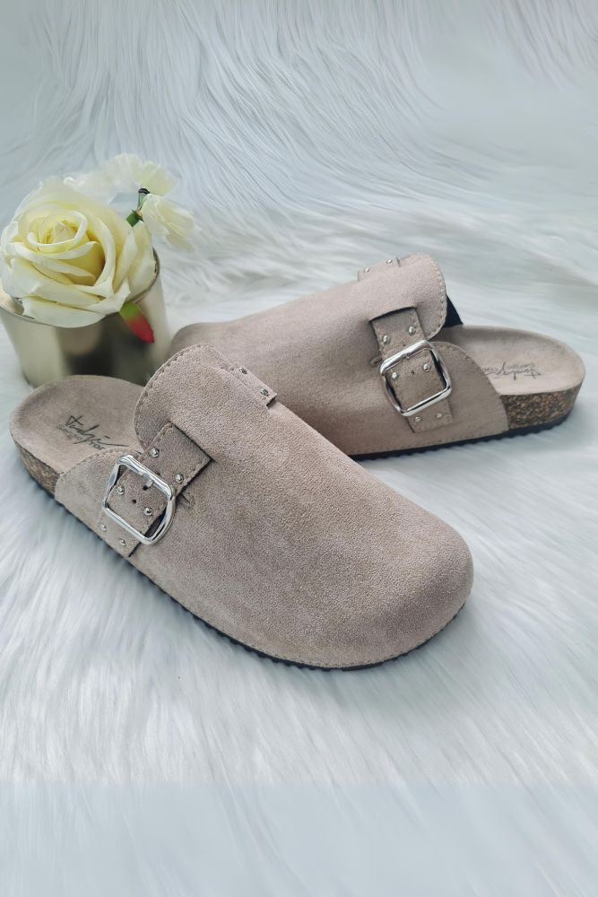 Suede Buckle Closed Toe Slipper